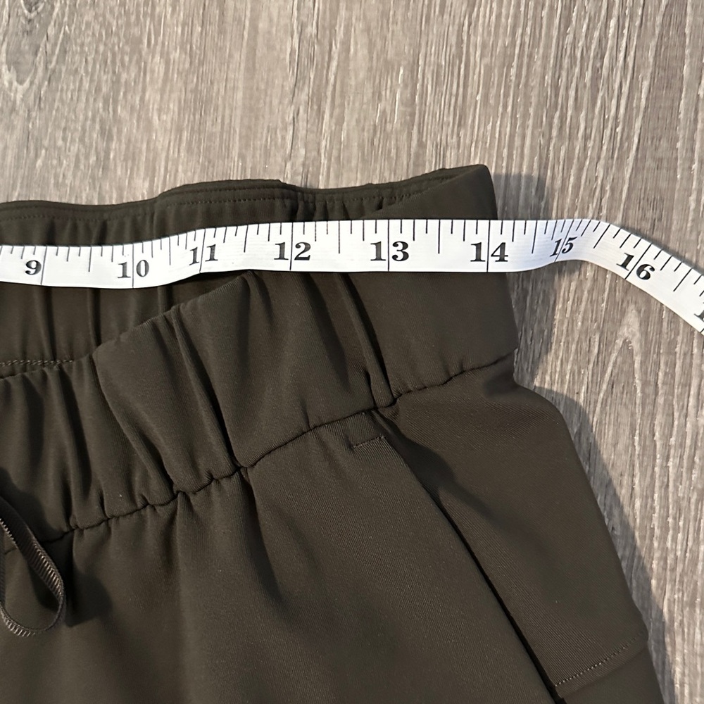 Lululemon Sz 6 On The Fly Crop Casual Crop Dark Olive Drawstring Women’s Pants - Picture 7 of 9